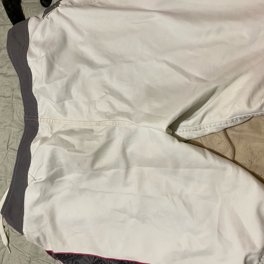 Mens Volcom Swim Trunks. Practically New . - image 6